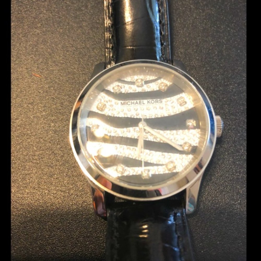 A13-NWOT Michael Kors Zebra Face Glitter Watch with Black Croc Leather Band - Picture 1 of 6